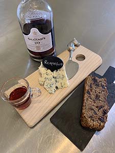 Fruitcake Roquefort and Port